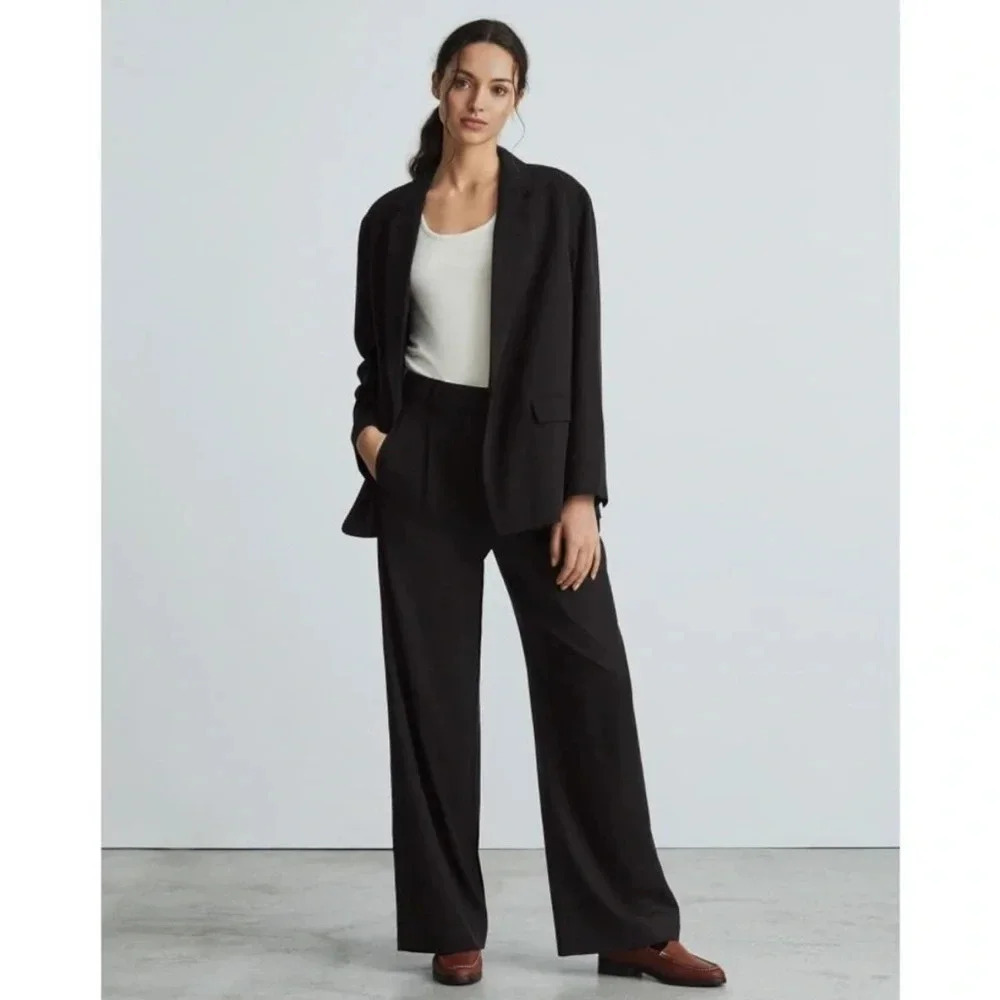NWT Everlane Black Way High Drape Pant size 4